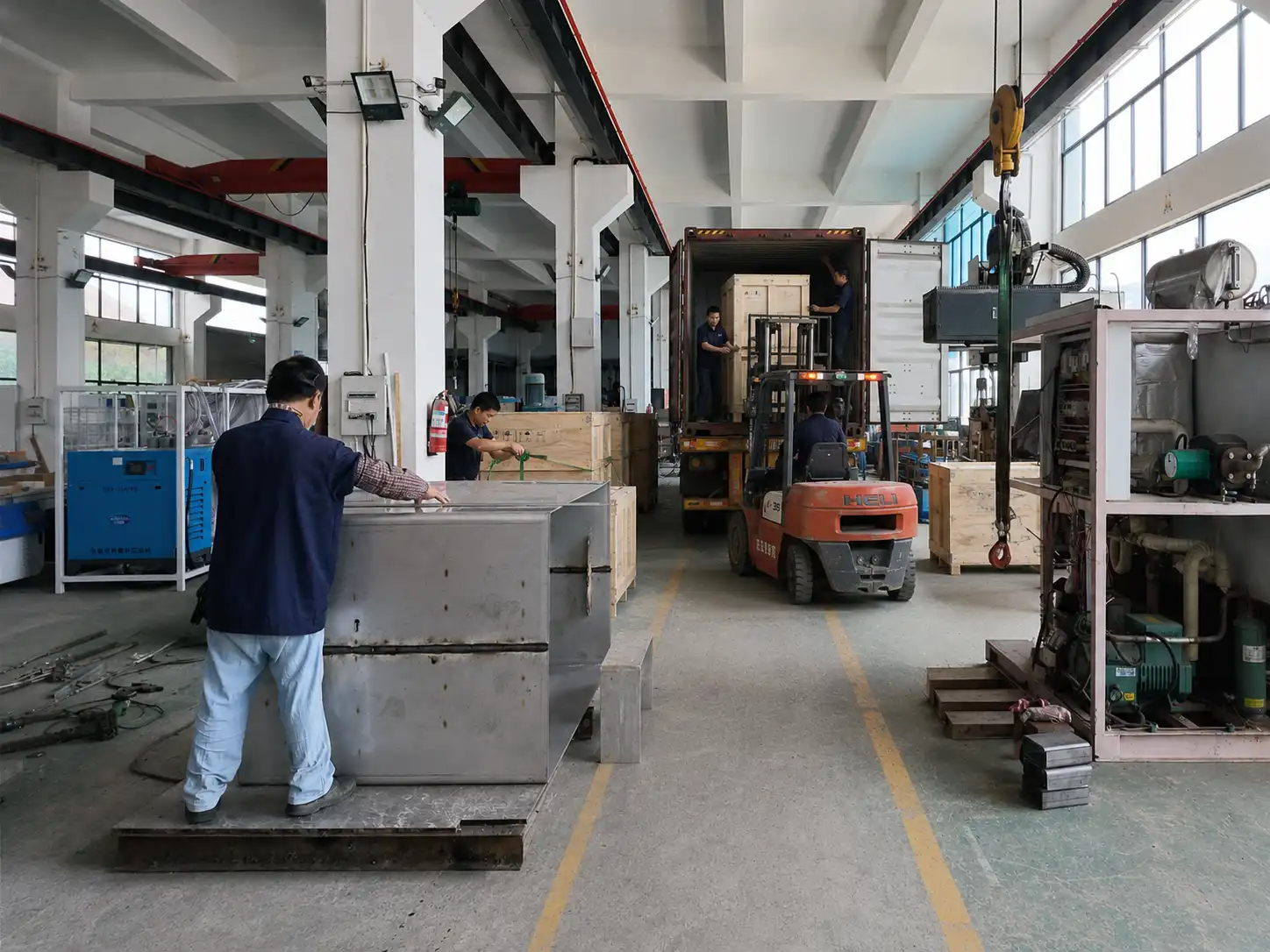 Sinoalta factory manufacturing floor